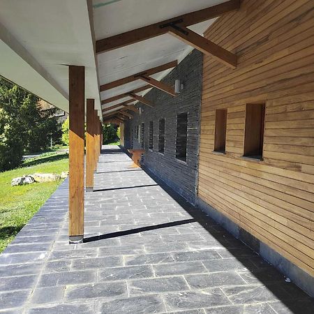 Kyomu Resort Hostel Velilla del Rio Carrion 外观 照片