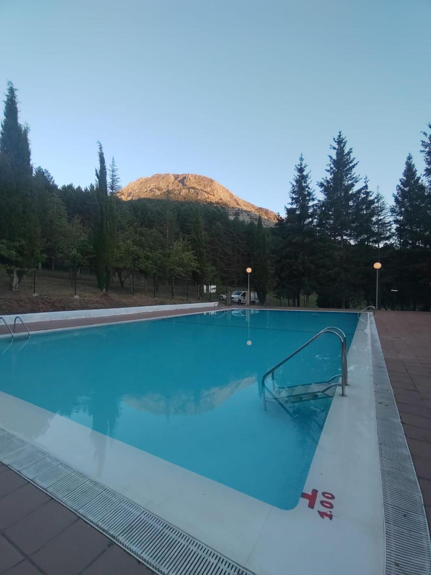 Kyomu Resort Hostel Velilla del Rio Carrion 外观 照片
